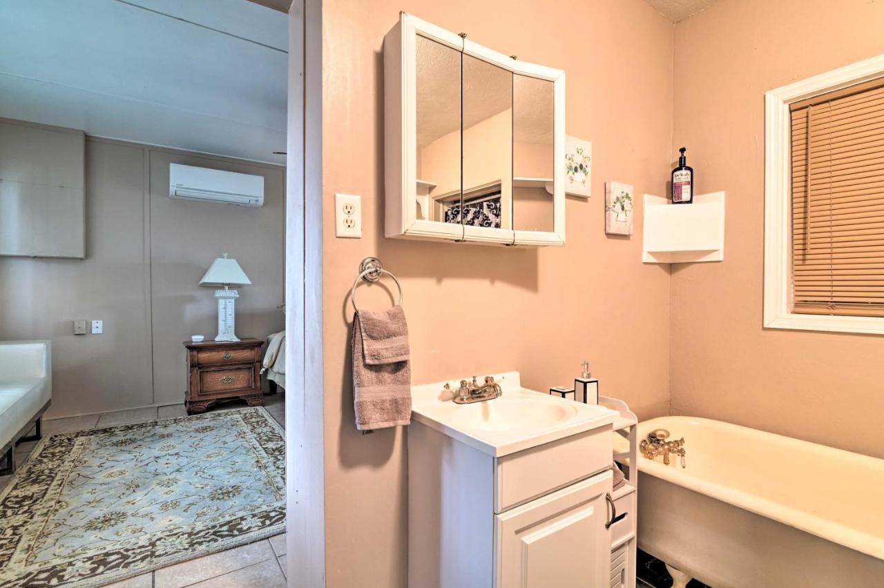 Pet-Friendly Auburndale House With Lake Views! Eksteriør bilde