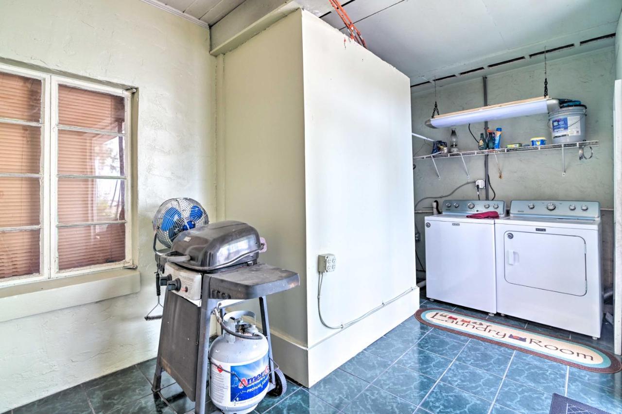 Pet-Friendly Auburndale House With Lake Views! Eksteriør bilde